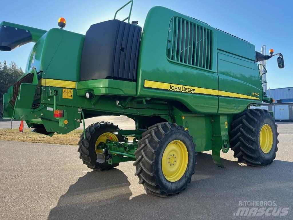 John Deere W540 Mähdrescher