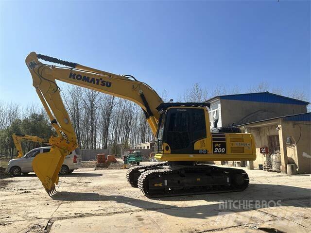 Komatsu PC200-8 Raupenbagger