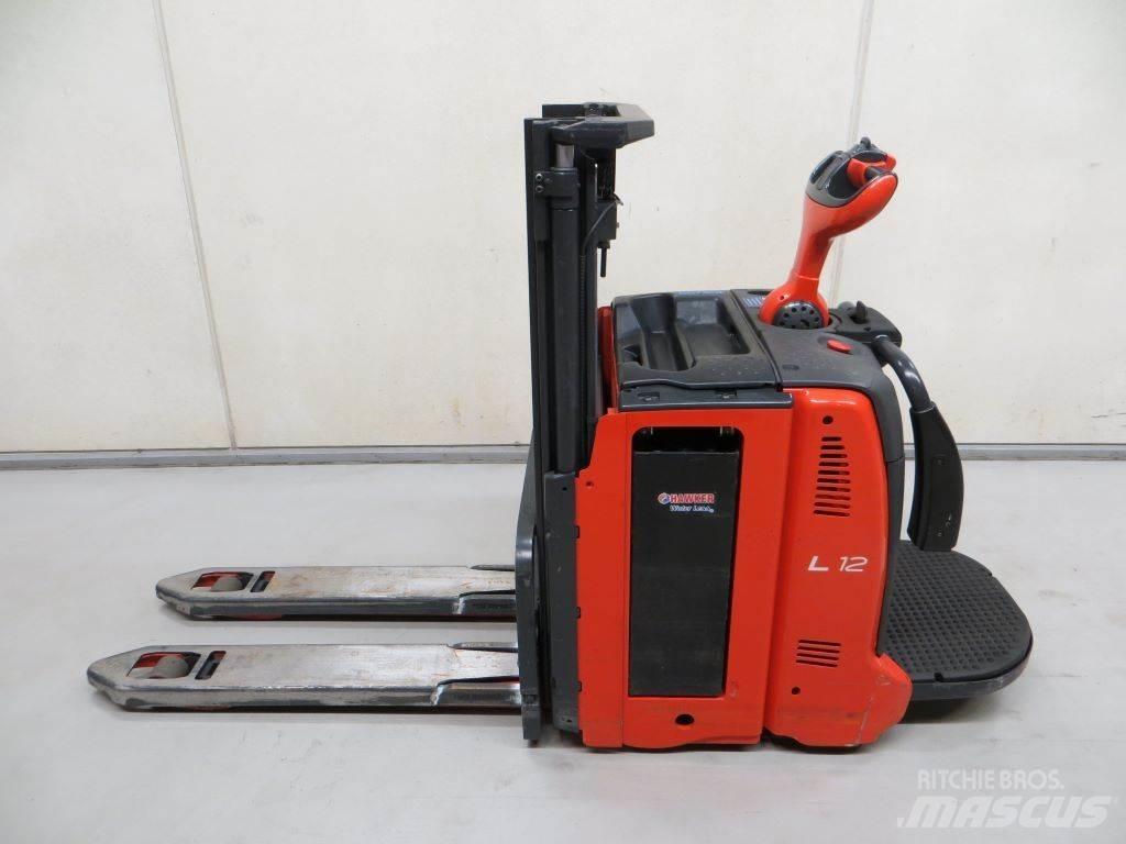 Linde L12L AP Zelfrijdende stapelaars