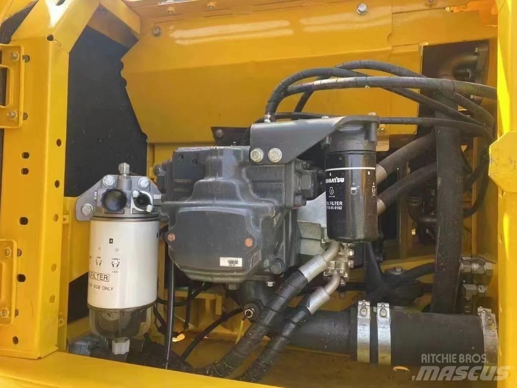 Komatsu PC 200-8 Midibagger  7t - 12t