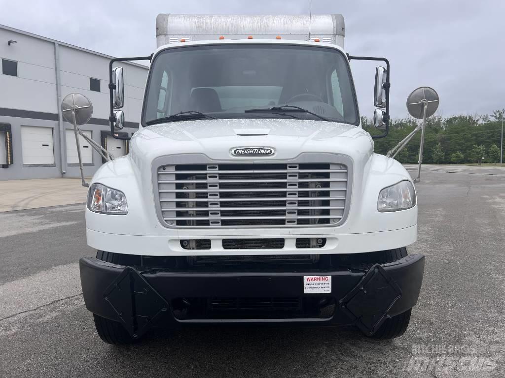Freightliner M 106 Kofferaufbau