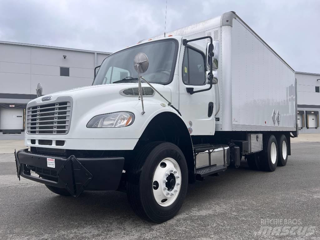 Freightliner M 106 Kofferaufbau