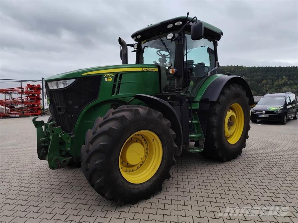John Deere 7250R Traktoren