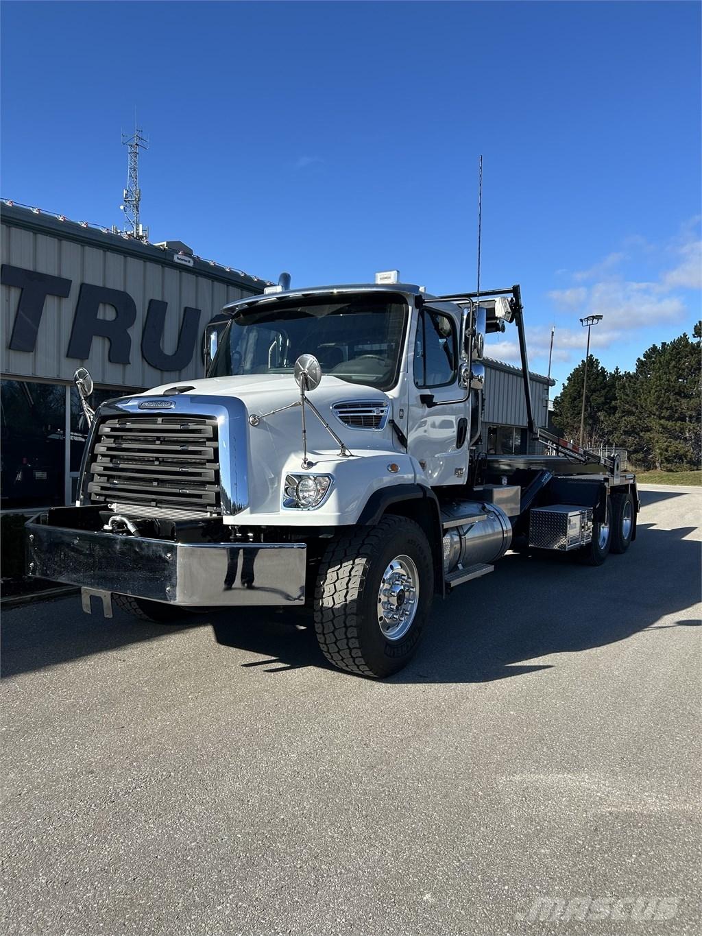 Freightliner 114 SD Absetzkipper