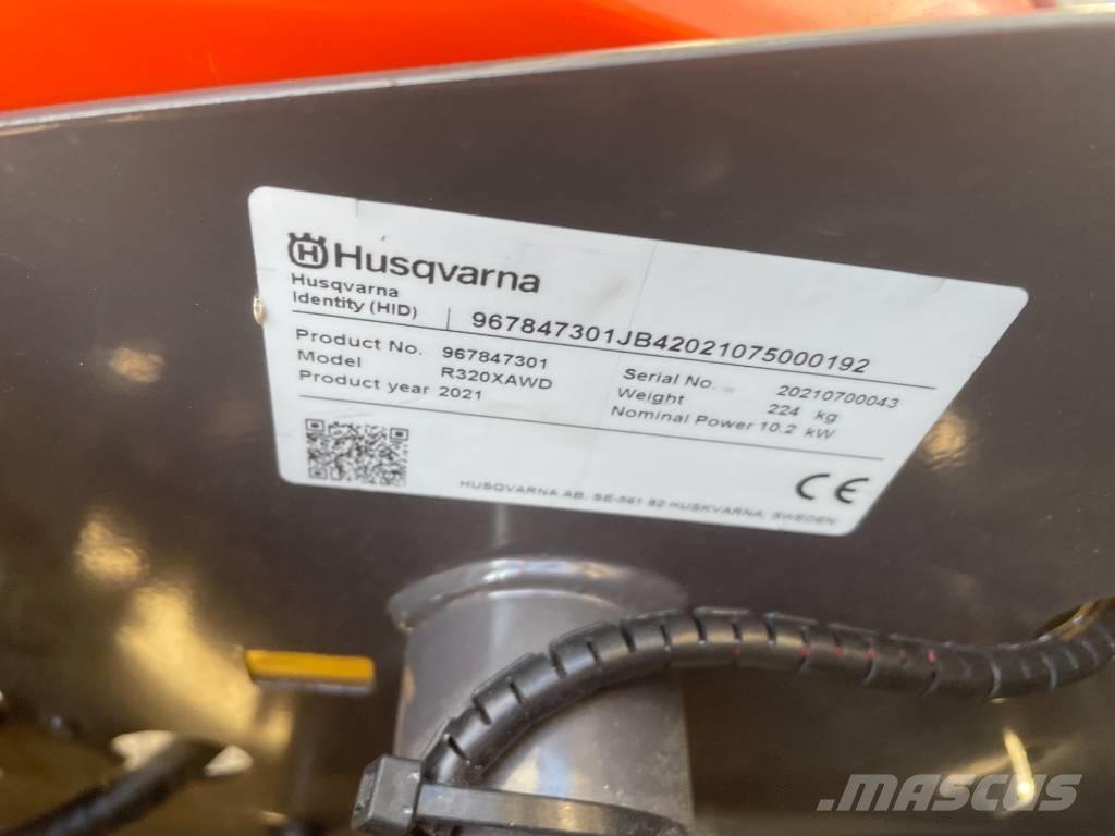 Husqvarna R320X AWD Reitermäher