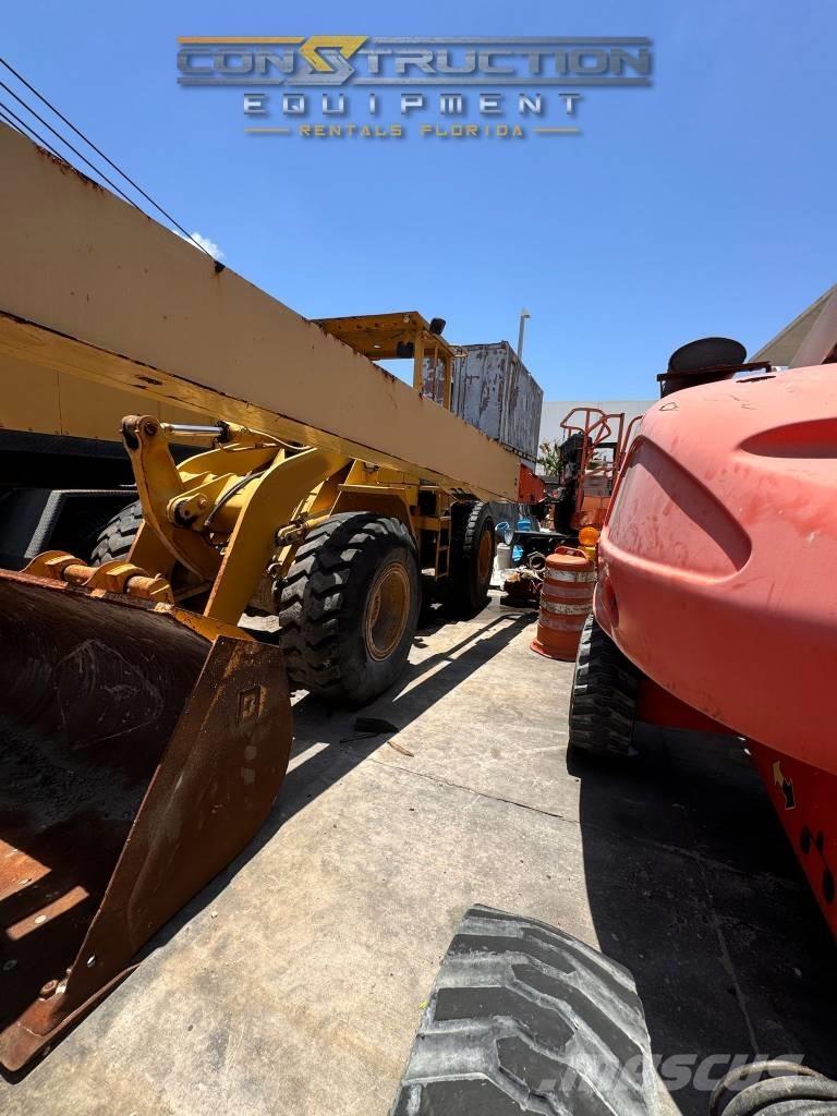 JLG 800 S Teleskopbühnen