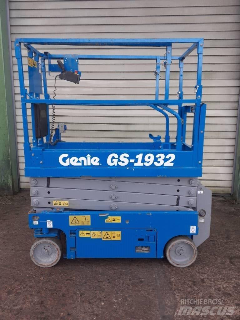 Genie GS 1932 Scheren-Arbeitsbühnen