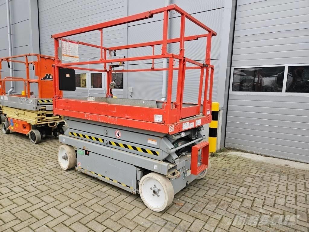 SkyJack SJ 4620 Scheren-Arbeitsbühnen