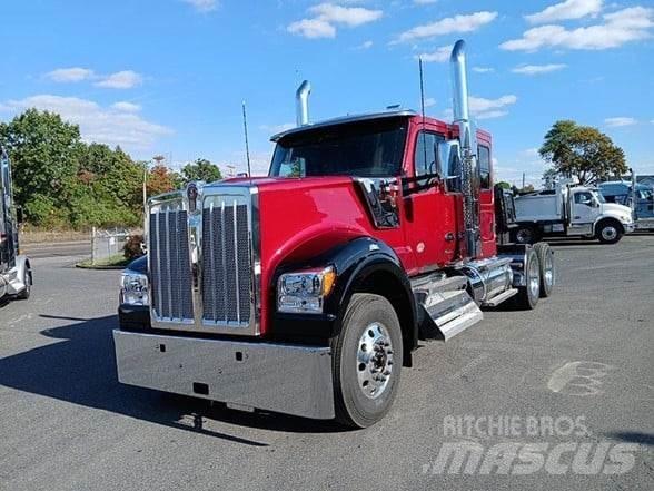 Kenworth W990 Sattelzugmaschinen