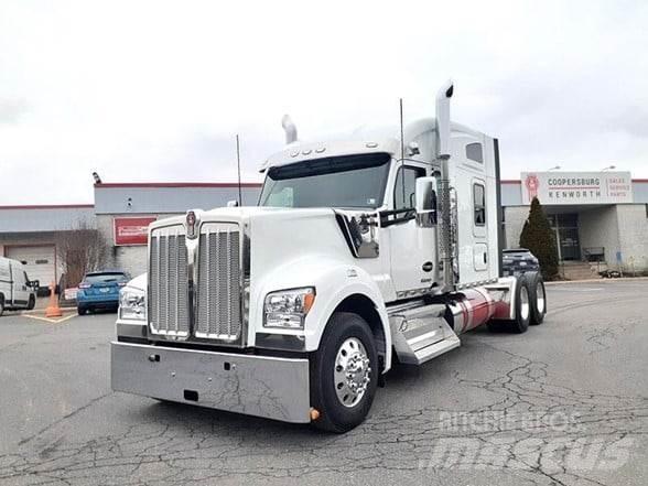 Kenworth W990 Sattelzugmaschinen
