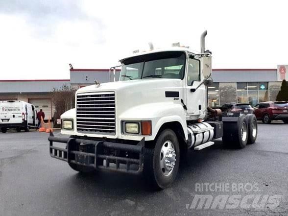 Mack PINNACLE CHU613 Sattelzugmaschinen