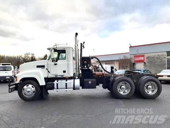 Mack PINNACLE CHU613 Sattelzugmaschinen