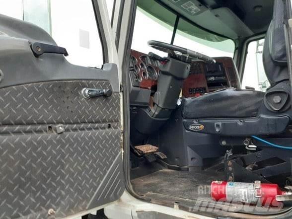 Mack PINNACLE CHU613 Sattelzugmaschinen