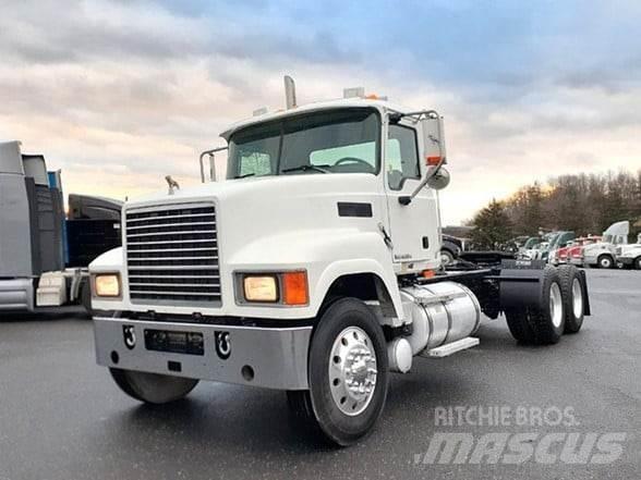 Mack PINNACLE CHU613 Sattelzugmaschinen