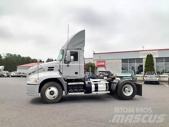 Mack PINNACLE CXU612 Sattelzugmaschinen