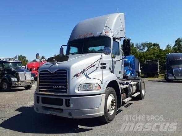 Mack PINNACLE CXU612 Sattelzugmaschinen