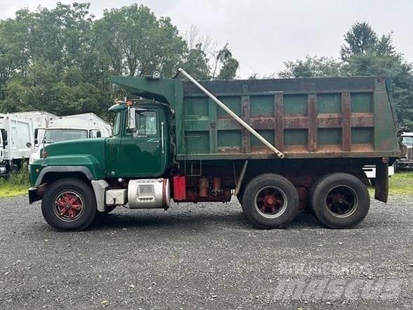 Mack RD688SX Kipper