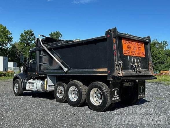 Peterbilt 567 Kipper