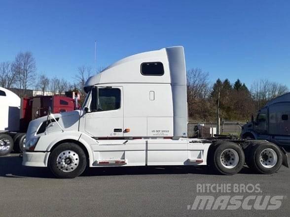 Volvo VNL64T670 Sattelzugmaschinen