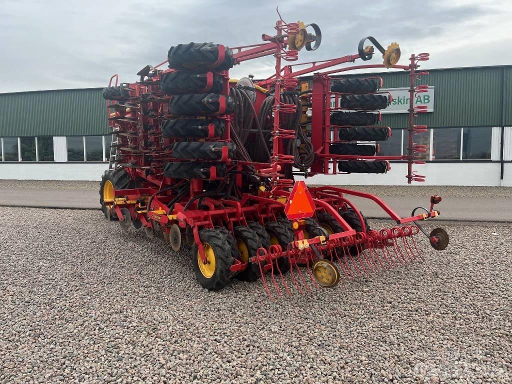 Väderstad Rapid Drillmaschinenkombination