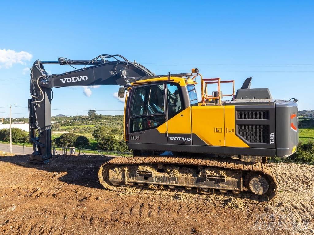 Volvo EC 220 E Raupenbagger