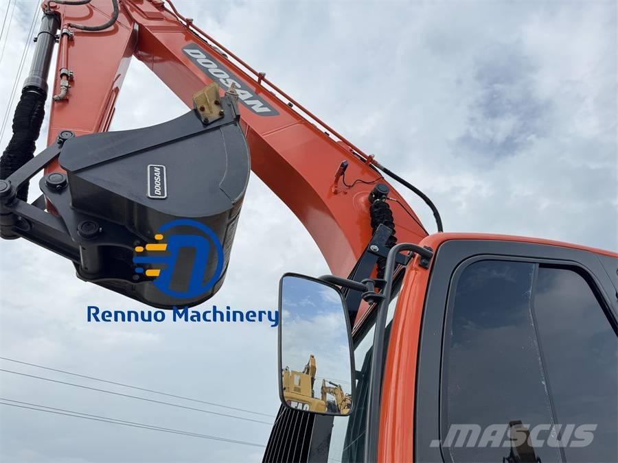 Doosan DX 225 LC-9C Raupenbagger