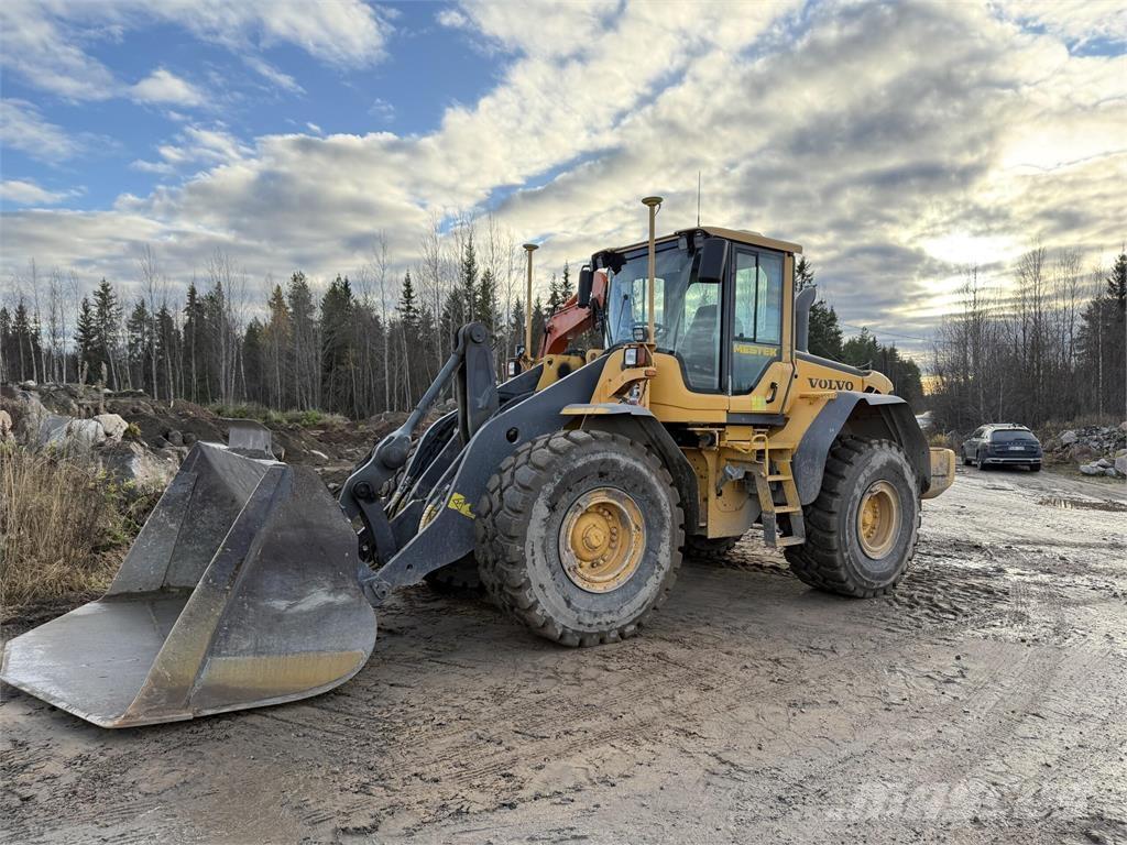 Volvo L120F Radlader