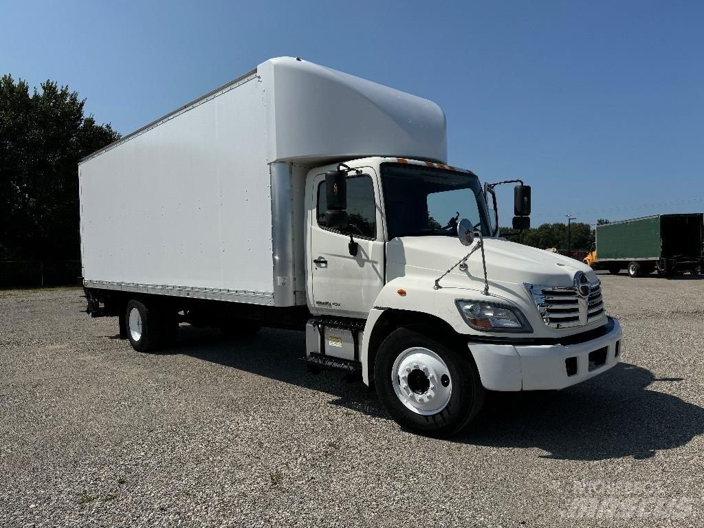 Hino 238 Kofferaufbau