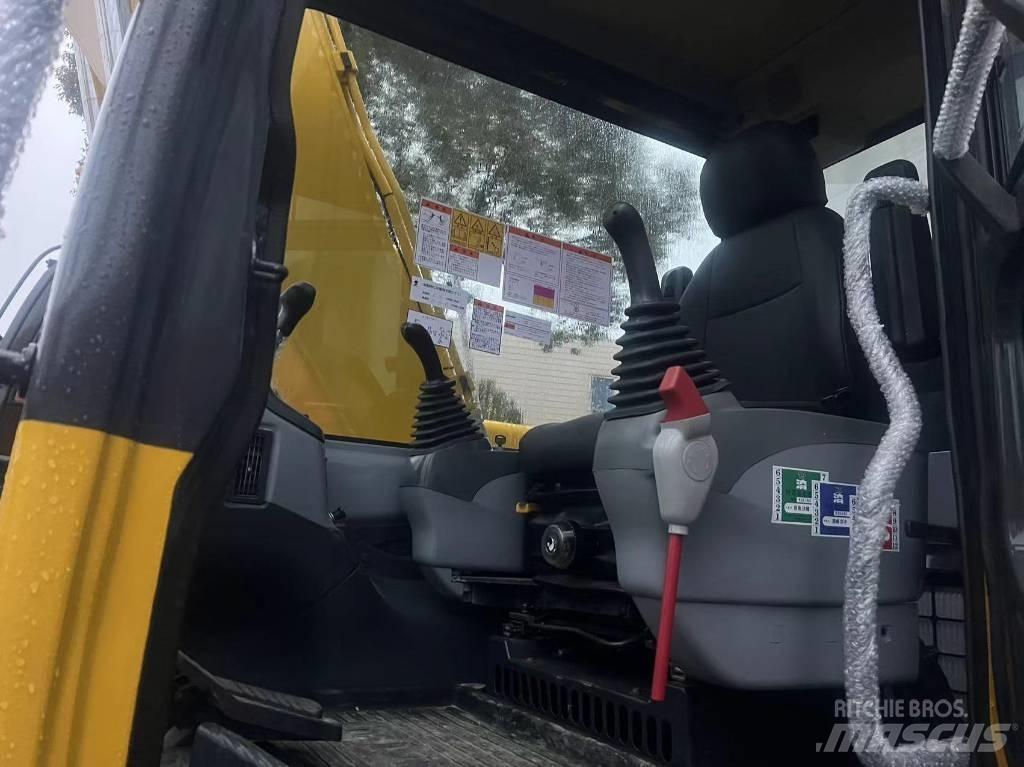 Komatsu PC 130 Midibagger  7t - 12t