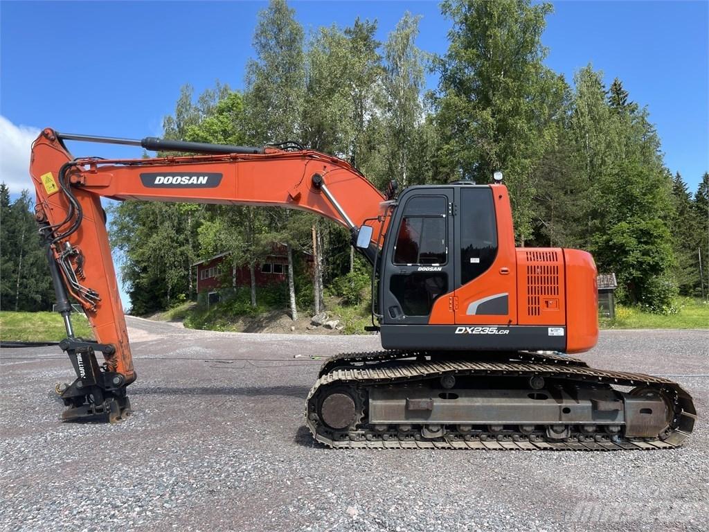 Doosan DX 235 LCR Raupenbagger