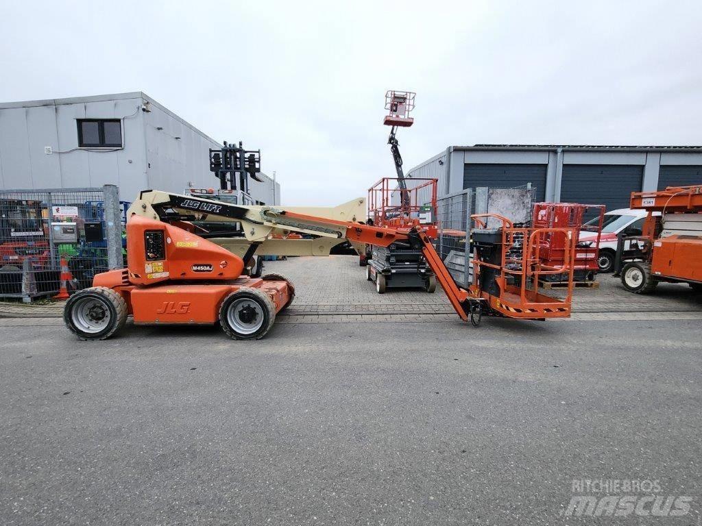 JLG M 450 AJ Gelenkteleskoparbeitsbühnen