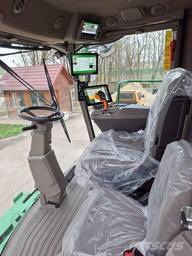 John Deere S7 900 Mähdrescher