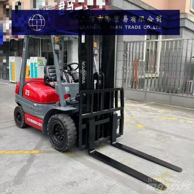 Toyota FD 25 Diesel heftrucks