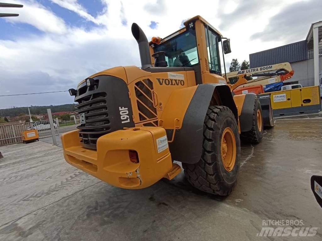 Volvo L 90 F Radlader