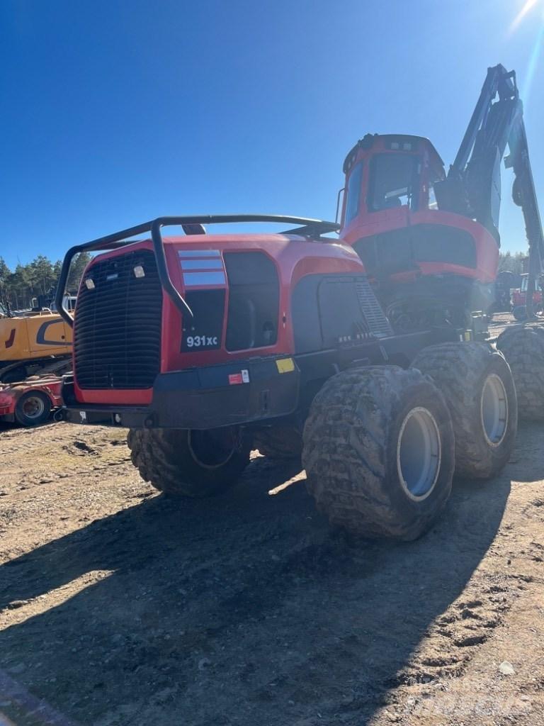 Komatsu 931 XC Harvester
