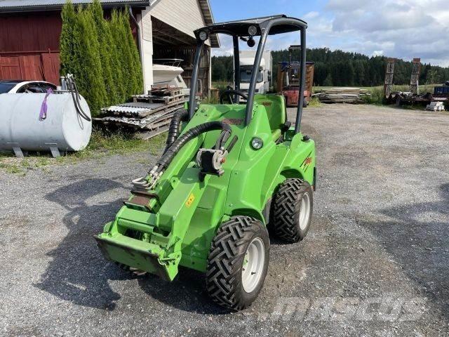 Avant M420 Minilader