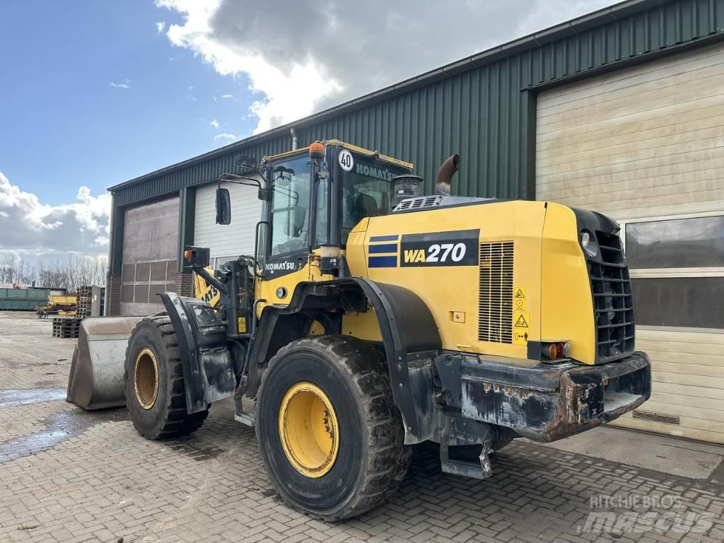 Komatsu WA270 8 Radlader