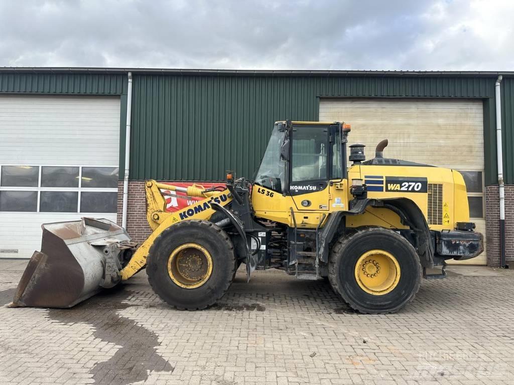 Komatsu WA270 8 Radlader