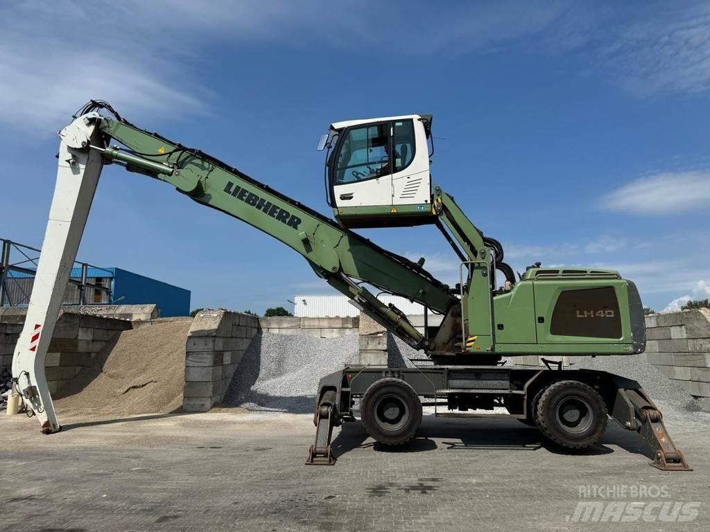 Liebherr LH 40 M Materialumschlag