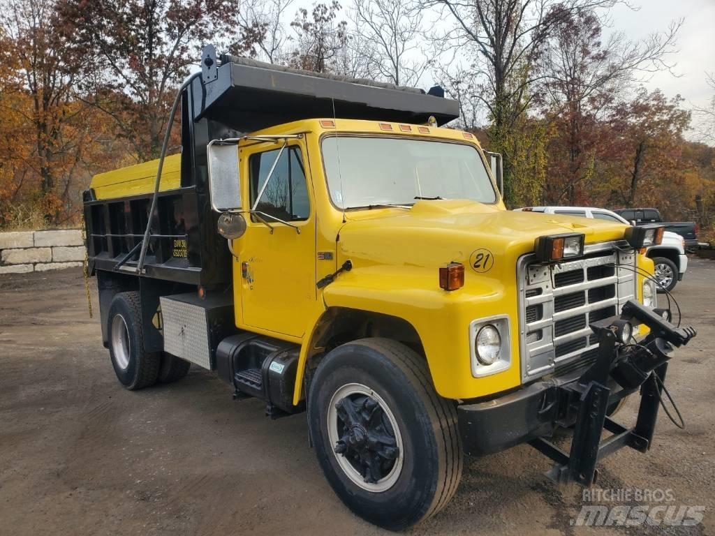 International 1752 Kipper