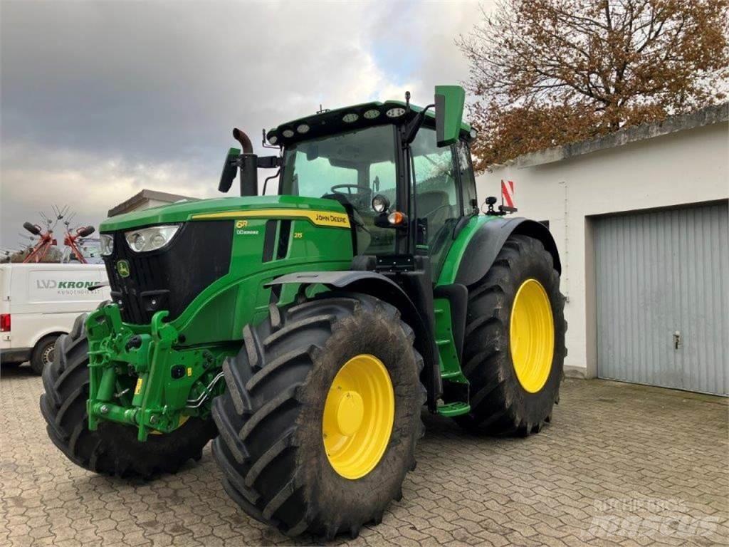 John Deere 6R 215 Traktoren