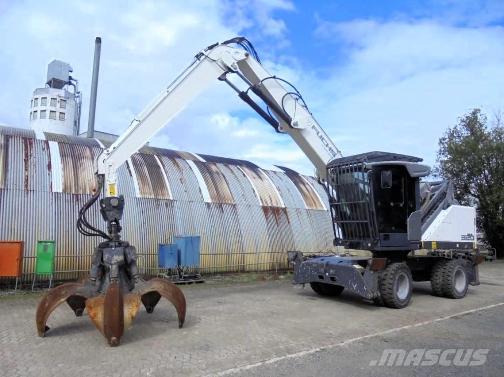 Fuchs MHL 320 Materialumschlag