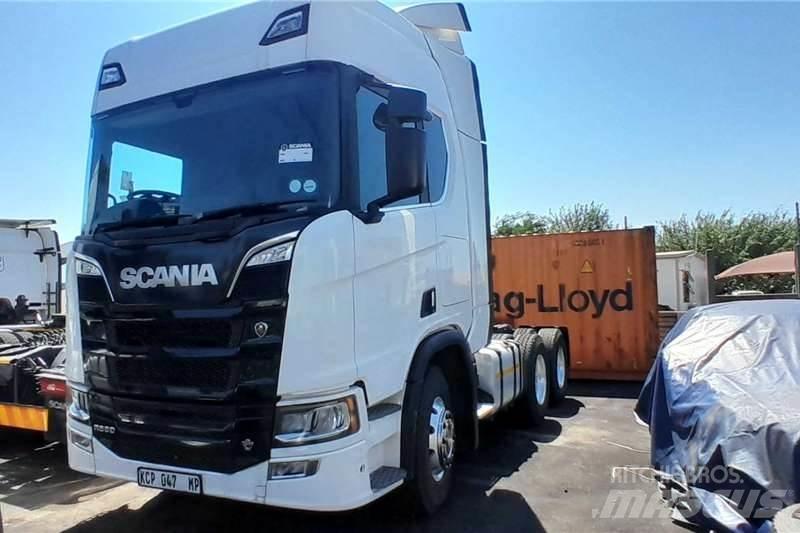 Scania R560 Andere Fahrzeuge