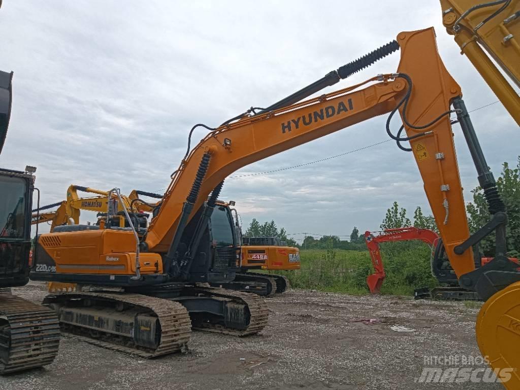 Hyundai R220-9S Raupenbagger