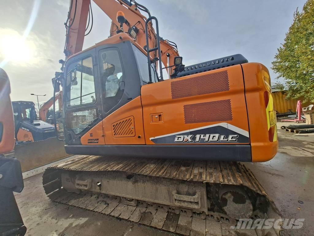 Doosan DX 140 LC Raupenbagger