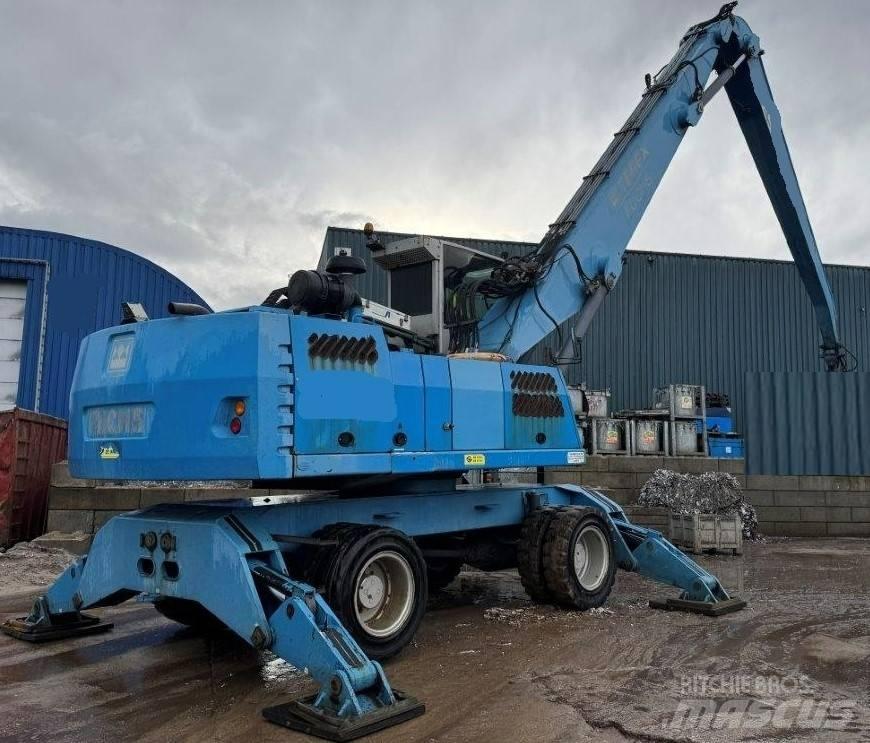 Fuchs MHL360D Materialumschlag