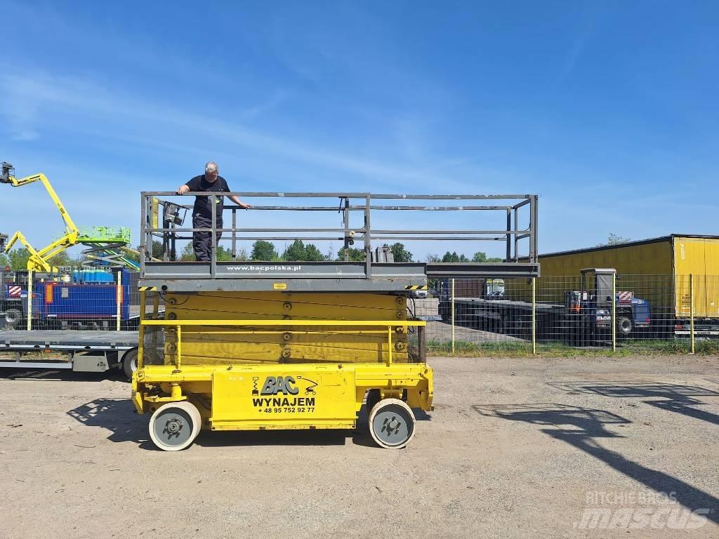 Liftlux SL180-12 Scheren-Arbeitsbühnen