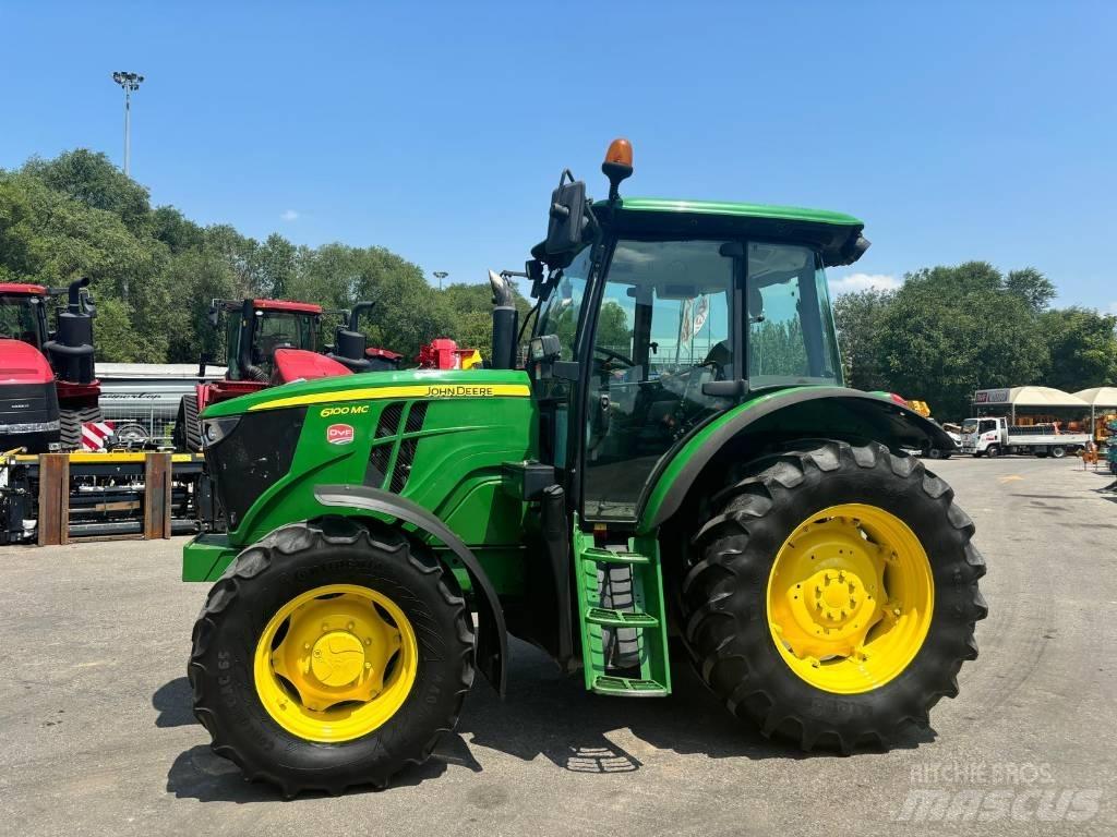 John Deere 6100 MC Traktoren