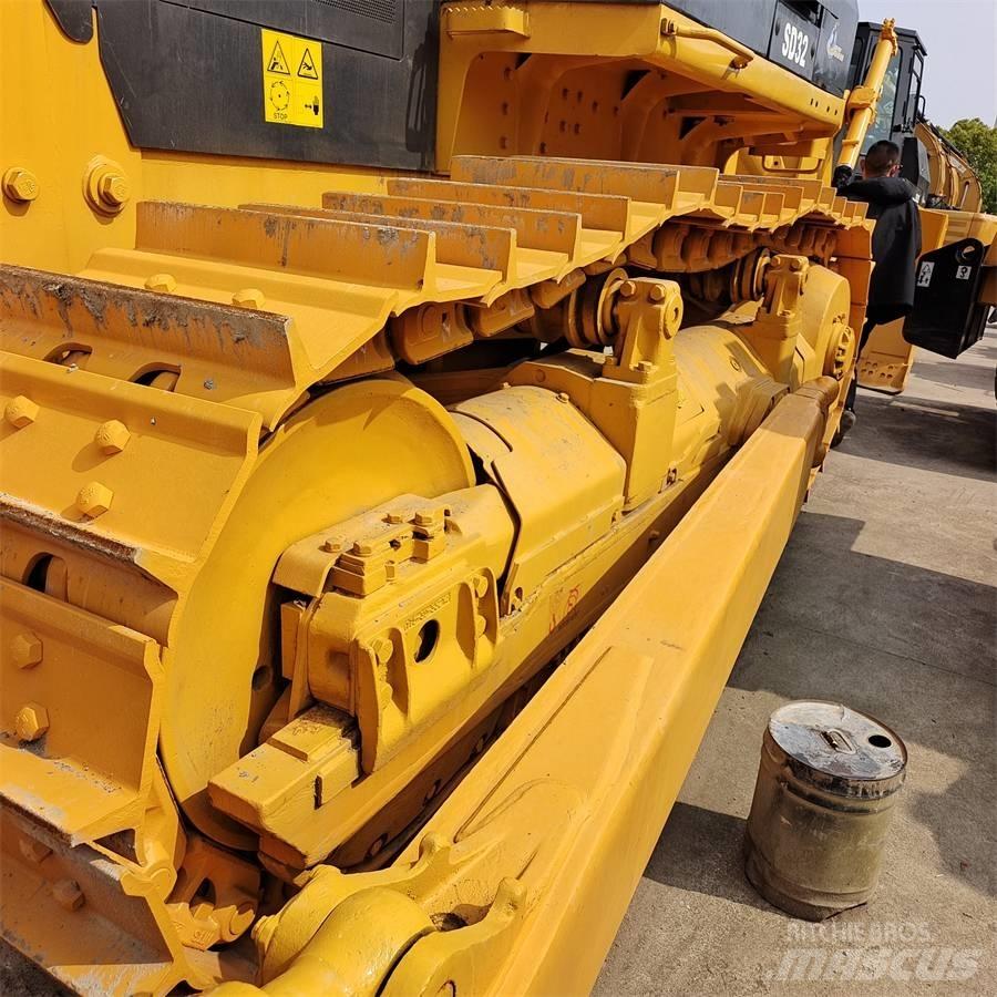 Shantui SD 32 Bulldozer
