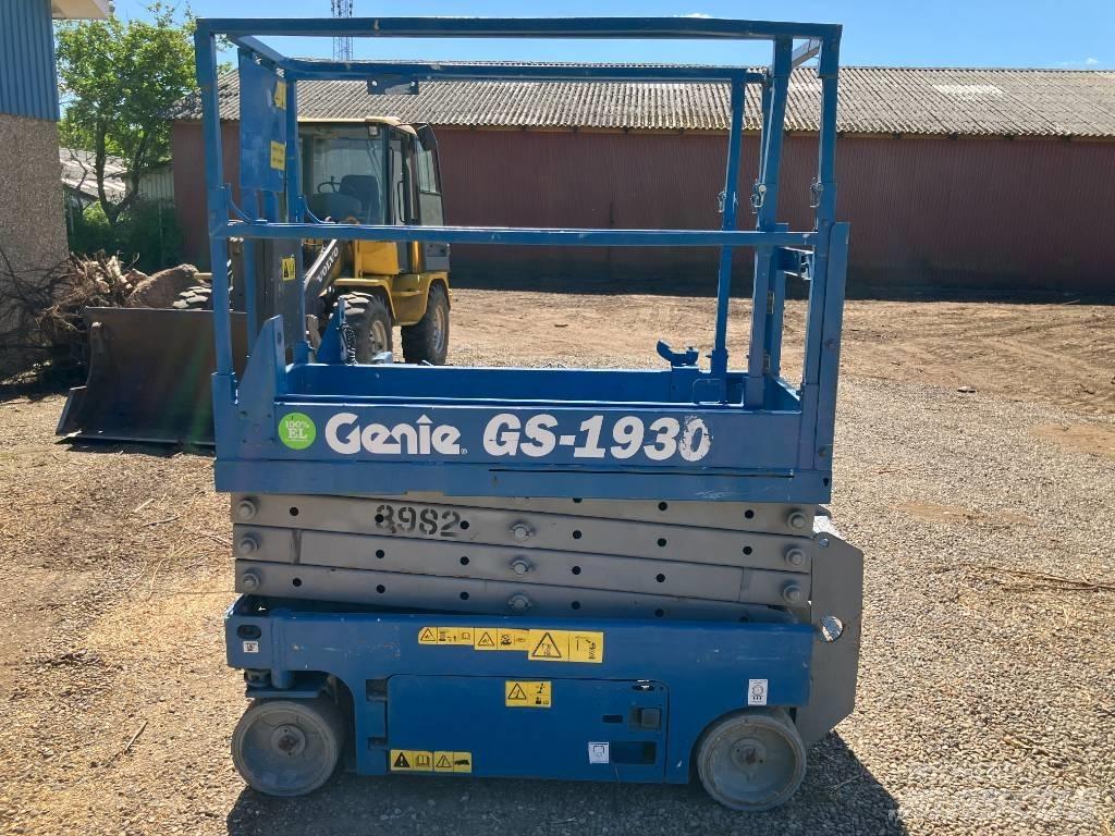 Genie GS 1930 Scheren-Arbeitsbühnen